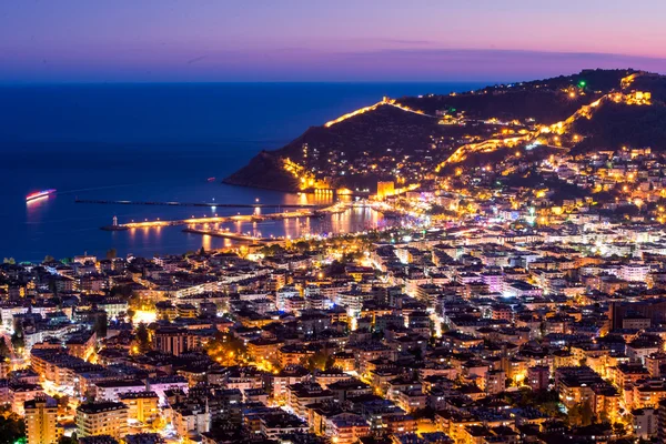 Vista do porto de Alanya a partir da península de Alanya. Riviera turca — Fotografia de Stock