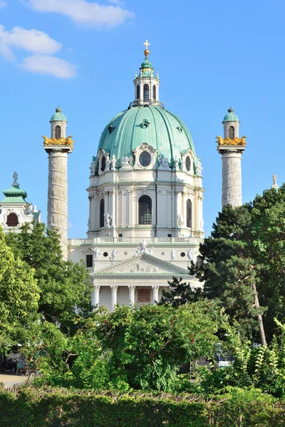 Viyana Daki Karlskirche Kilisesi — Stok fotoğraf