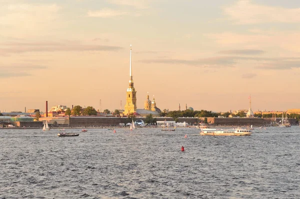 Russland Wunderbare Architektur Von Petersburg Einem Sonnigen Sommerabend — Stockfoto