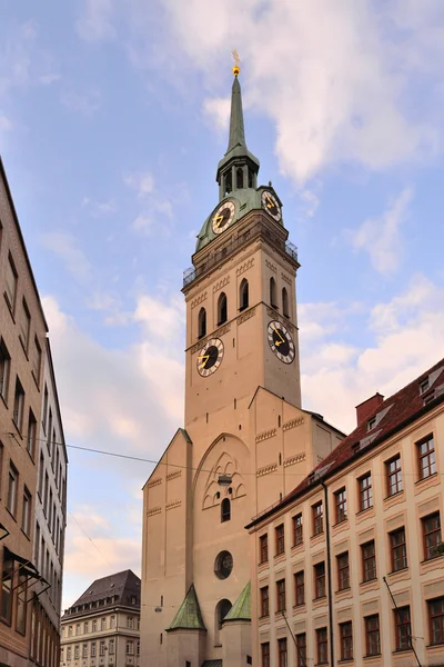 Мюнхен, Німеччина. Церква Святого Петра — стокове фото