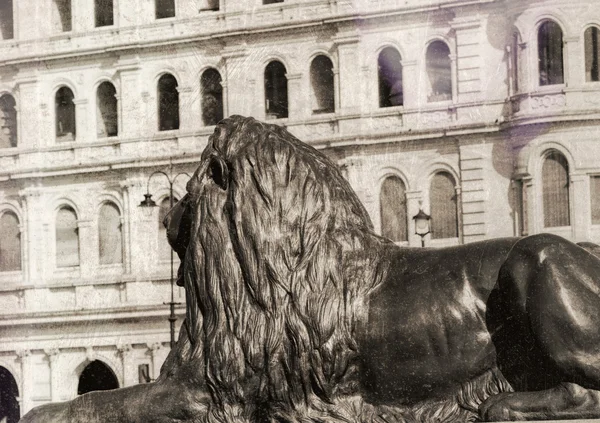 Foto vintage de Trafalgar Square Lion, Londres — Foto de Stock
