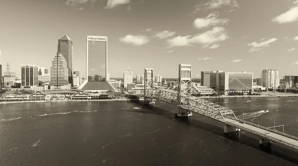 Jacksonville, Florida - 2016. február 16.: Légi city skyline o — Stock Fotó