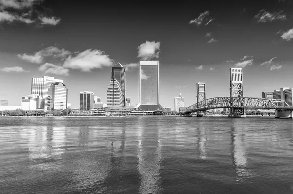 Jacksonville Panorama na krásný den, Florida — Stock fotografie