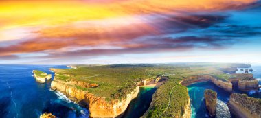 Gün batımı senaryonun şaşırtıcı Great Ocean Road - Avustralya