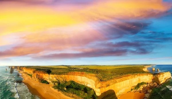 Overhead view of Twelve Apostles coastline, Victoria - Australia — Stock Photo, Image