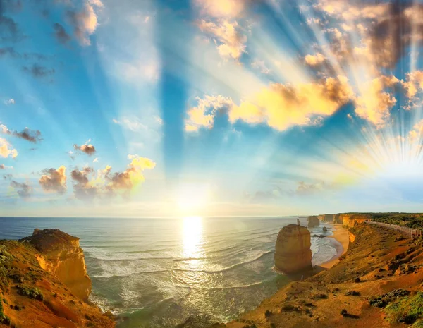 Sonnenuntergang Luftaufnahme von zwölf Aposteln, Australien — Stockfoto