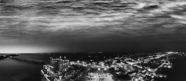 Destin, Florida. Vista aérea à noite — Fotografia de Stock