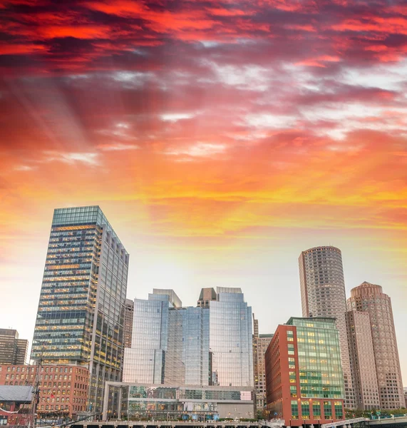 Boston City Skyline an einem schönen Abend — Stockfoto