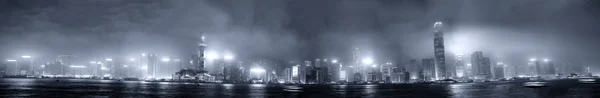 HONG KONG - 11 de abril de 2014: Céu nublado acima do famoso Hong Kon — Fotografia de Stock