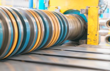 Metal kesici makine. İş ve endüstriyel kavramı