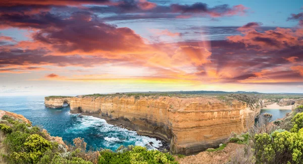 Rochas e vegetação da Great Ocean Road, Victoria - Austrália — Fotografia de Stock