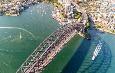 Sydney Harbour Bridge havadan görünümü
