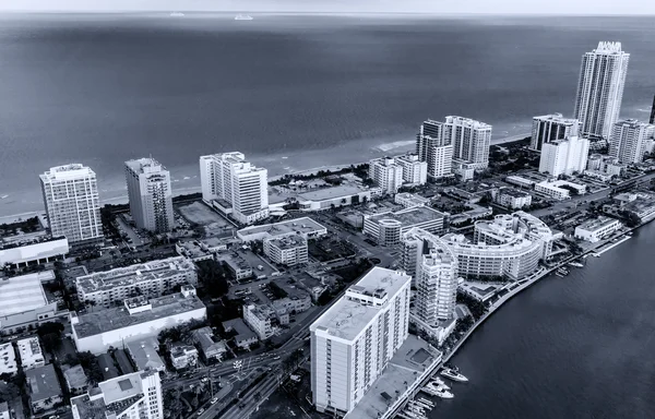 Letecký pohled na Miami beach — Stock fotografie