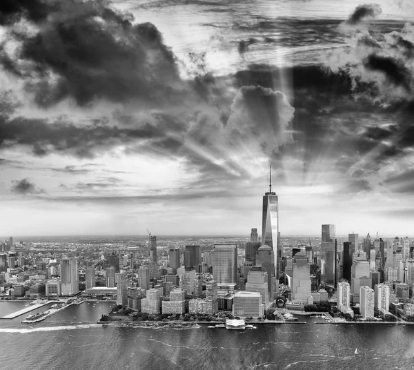 Небо над Нью-Йорком — стоковое фото