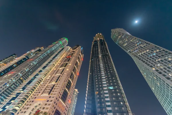 Dubai marina skyline на заході сонця — стокове фото