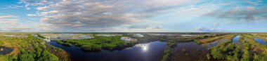 Helikopter görünümü Everglades, Florida