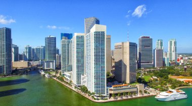 Miami - 25 Şubat 2016: Şehir merkezinde hava manzarası bir durağındayım üzerinde