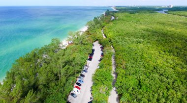 Naples, Florida. Delnor Wiggins park, havadan görünümü