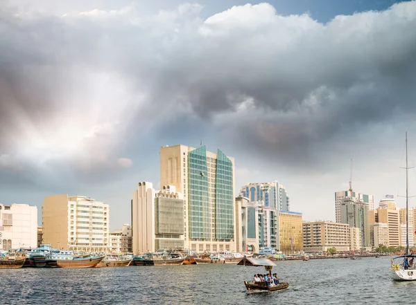 Sunset over Dubai Creek, United Arab Emirates — Stock Photo, Image