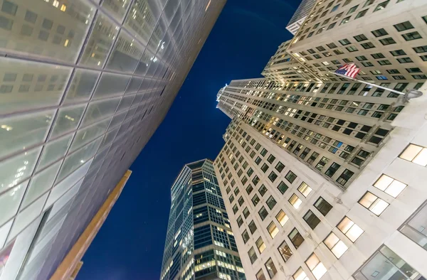 Buildings of Manhattan at dusk — Stock Photo, Image