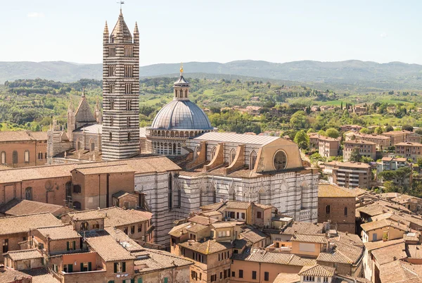Panoramisch uitzicht op Siena, Italië — Stockfoto
