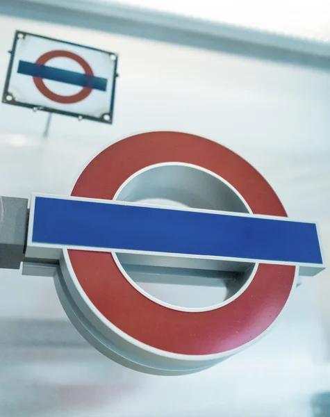 London underground station ingången. — Stockfoto