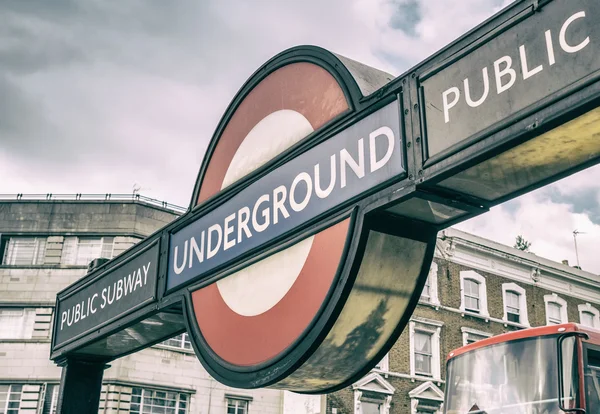 London underground station ingången. — Stockfoto