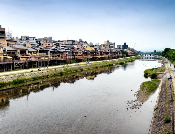 Kyoto manzarası Nehri boyunca — Stok fotoğraf