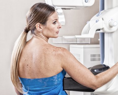 Hasta hastane odasında test tarama