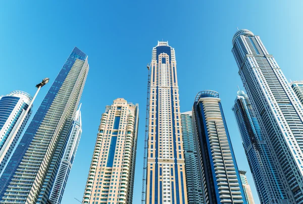 Street view of Dubai Marina skyline - Emiratos Árabes Unidos — Foto de Stock