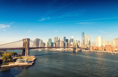 Brooklyn Köprüsü'nün ihtişamı. New York City - ABD