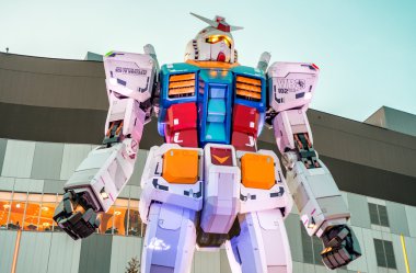 1:1 scale mobile suit Gundam RX78-2  clipart
