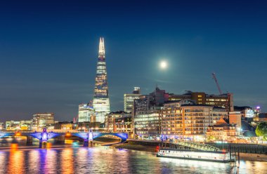 Londra gece cityscape Southwark çevresinde
