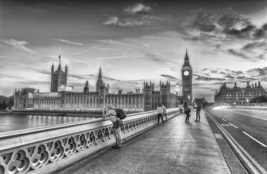 Londra, İngiltere'de güzel siyah beyaz görünümü
