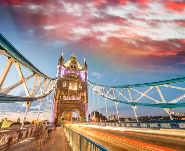 De pracht van de Tower Bridge in Londen — Stockfoto