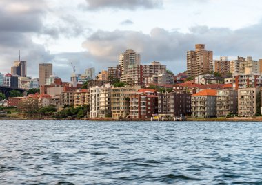Alacakaranlıkta, Sydney Kirribilli manzarası