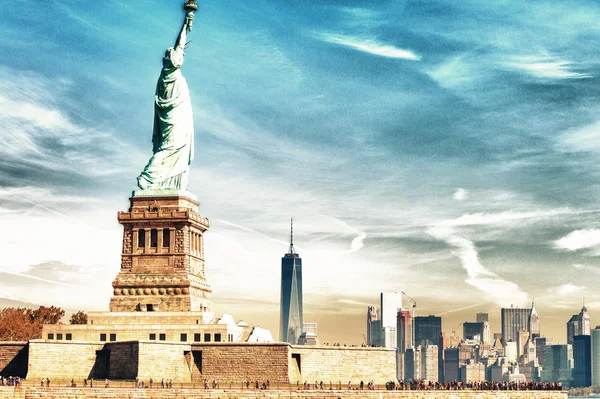 Magnificence of Statue of Liberty - New York City - USA — Stock Photo, Image