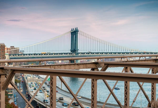 Manhattan Bridge pohled z centra, New York City — Stock fotografie