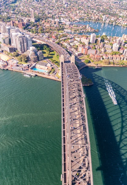 Sydney Harbour Bridge, helikopter görünümünden şaşırtıcı — Stok fotoğraf