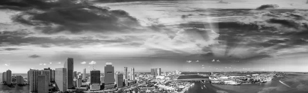 Innenstadt miami. Luftbild — Stockfoto