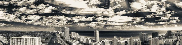 Воздушный вид на Саут-Бич в Майами — стоковое фото