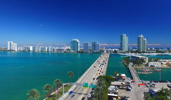 Vista aérea de MacArthur Causeway em Miami — Fotografia de Stock