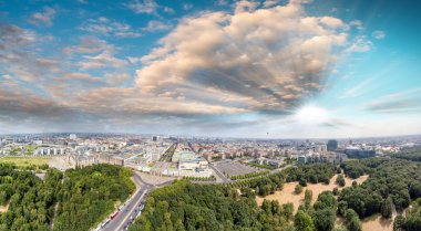 Reichstag, Brandenburg Kapısı ve H hava görünümünü Berlin, Almanya