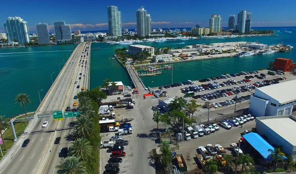 Vue aérienne du pont-jetée MacArthur à Miami — Photo