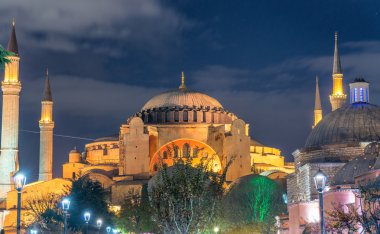 Ayasofya Müzesi ihtişamı gece, Istanbul, Türkiye
