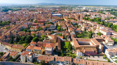 Pisa binalar, Toskana, İtalya'nın havadan görünümü
