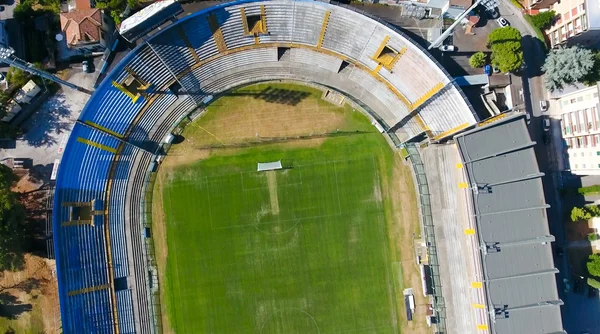 Piza. Widok z lotu ptaka na stadion piłkarski, Arena Garibaldi — Zdjęcie stockowe