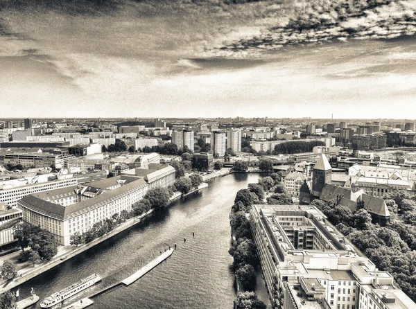 Gebouwen van Berlijn, Duitsland. Mooie luchtfoto — Stockfoto