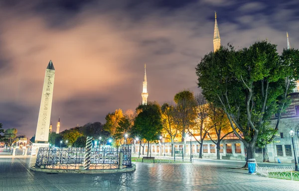 Placu Sultanahmet, w nocy, Istanbul — Zdjęcie stockowe