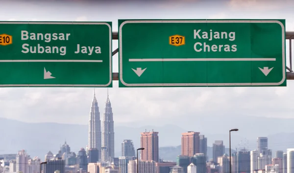 Kuala Lumpur road signs, Malaysia — Stock Photo, Image